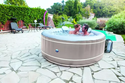 beste-opblaasbare-jacuzzi-in-2024